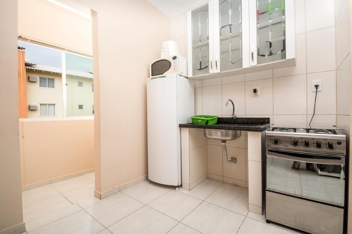 Residencial Melfi 3 Ap 6 Appartement Bombinhas Buitenkant foto