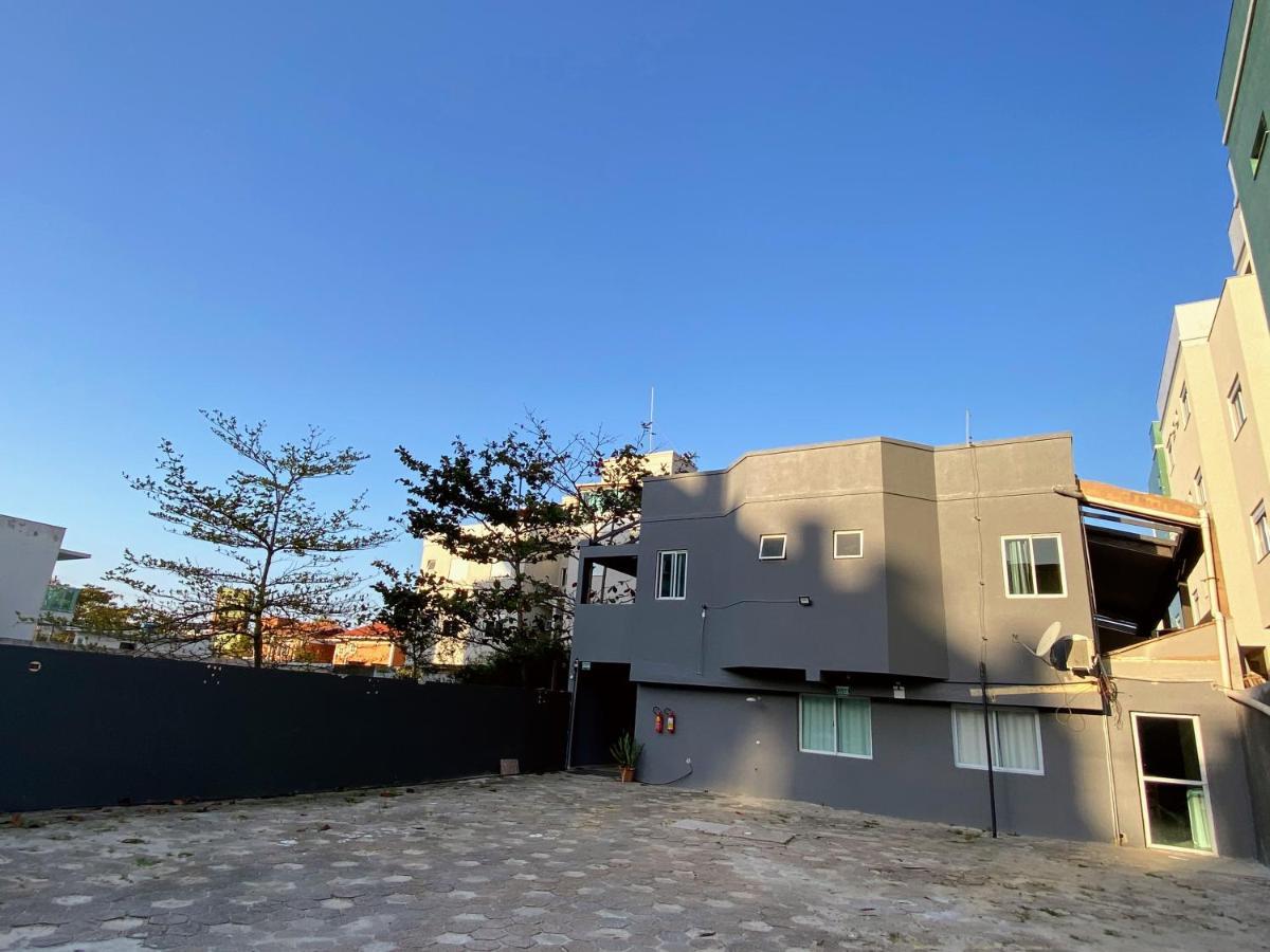 Residencial Melfi 3 Ap 6 Appartement Bombinhas Buitenkant foto